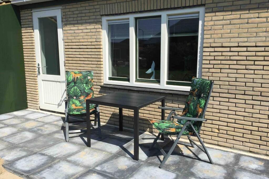 Bungalow Op Bedrijf Met Melkkoeien Де-Коксдорп Экстерьер фото