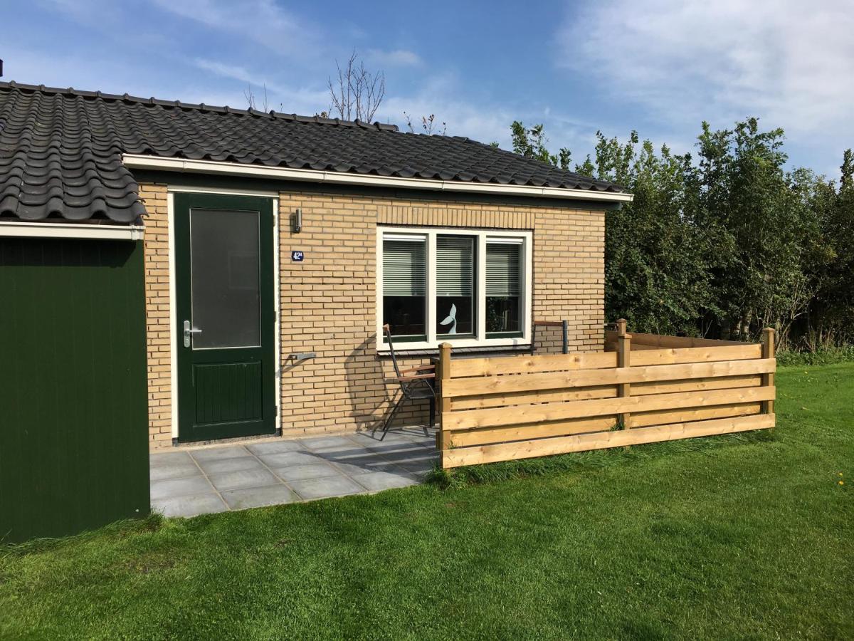 Bungalow Op Bedrijf Met Melkkoeien Де-Коксдорп Экстерьер фото